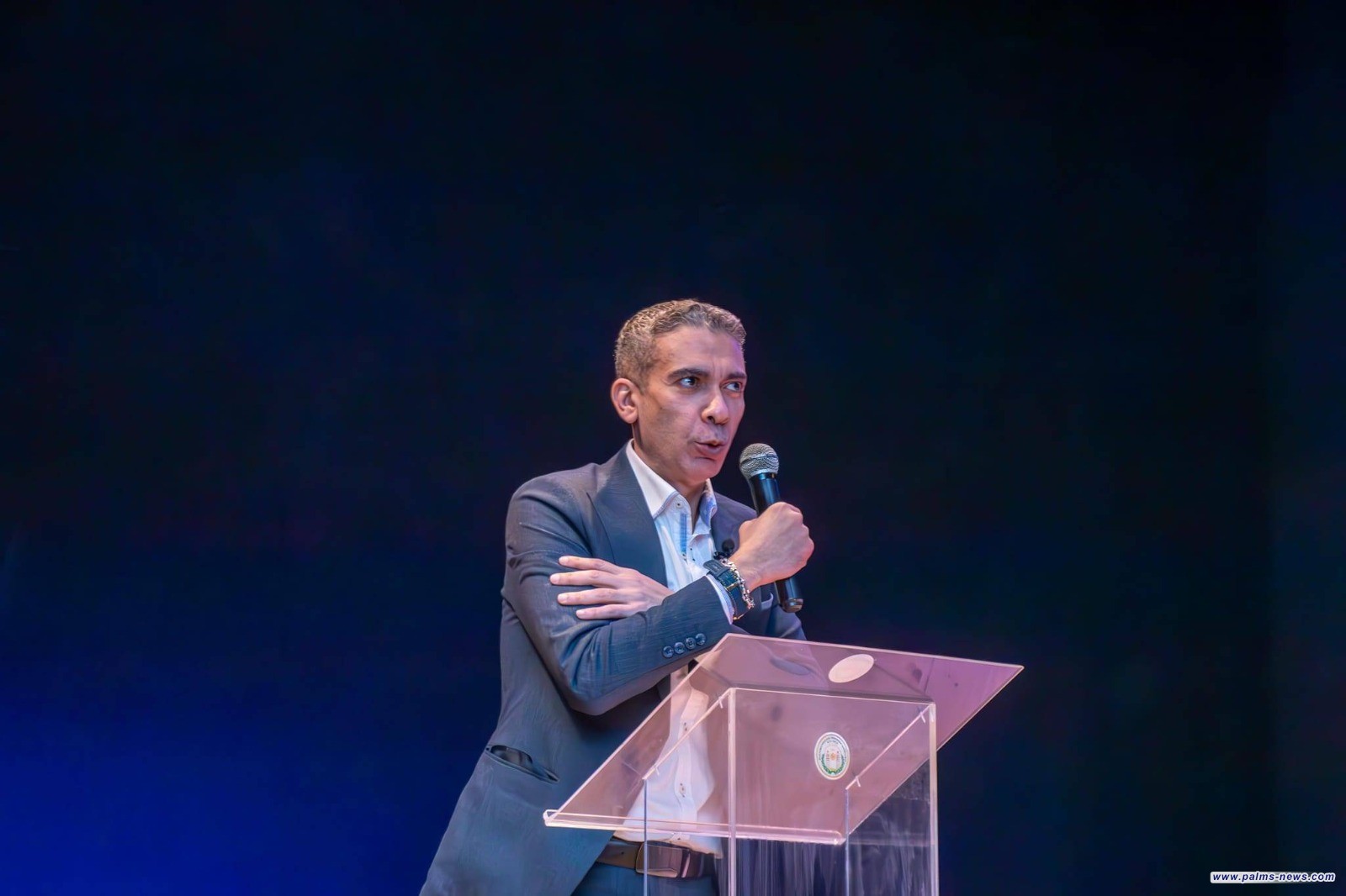 «وفاة غامضة» في دبي تكتب نهاية طبيب مصري اشتهر برفض العلاج بالأدوية